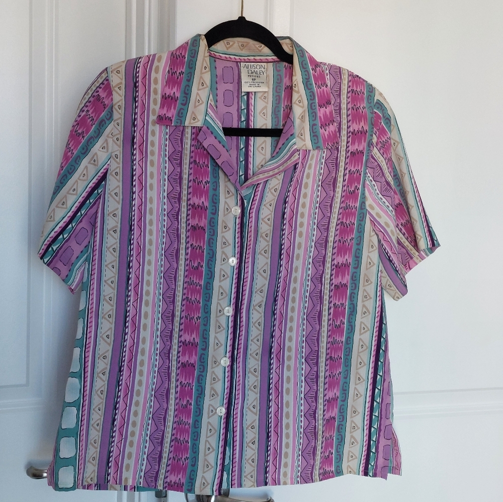VTG Allison Daley Women's Purple Teal Geometric Short Sleeve Button Top Size 8P
